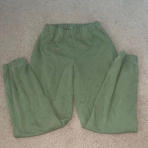 Brandy Melville army green sweatpants